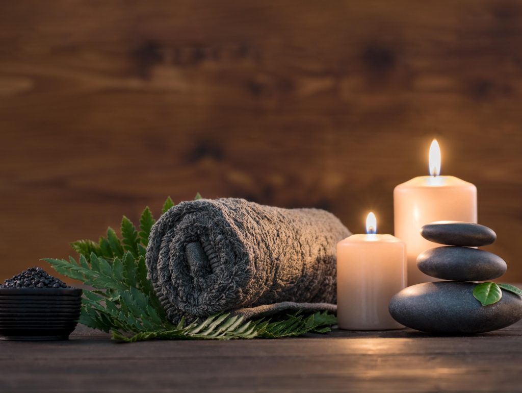 s_spa_towels_and_stones